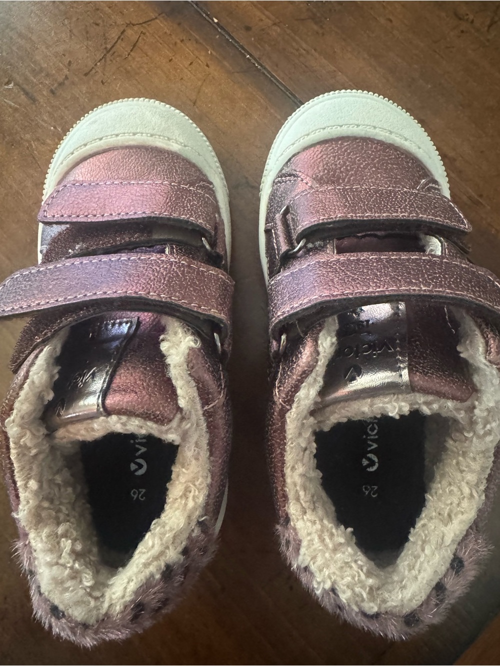 Kids Metallic Pink Velvet-Lined Sneakers -